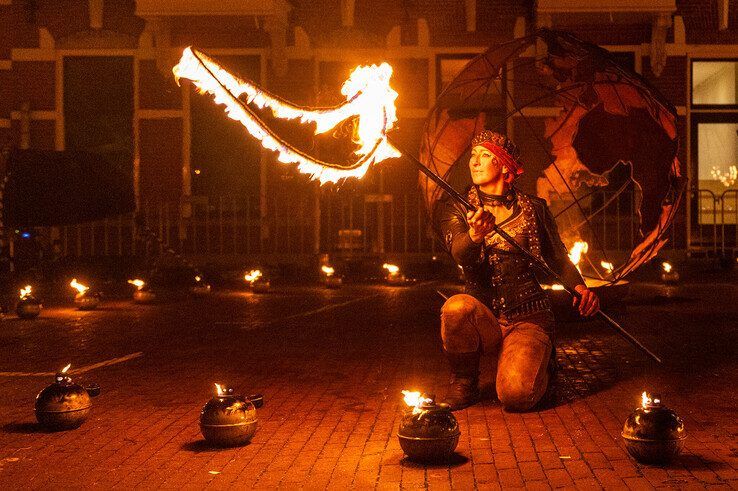 In beeld: Topdrukte op tweede dag van Kerst in Oud Kampen - Foto: Peter Denekamp