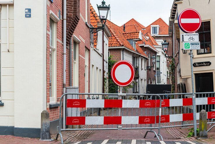 Burgwal ter hoogte van de Botervatsteeg. - Foto: Peter Denekamp