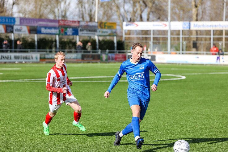 In beeld: IJVV verliest streekderby in eigen huis - Foto: Henri Zuidberg