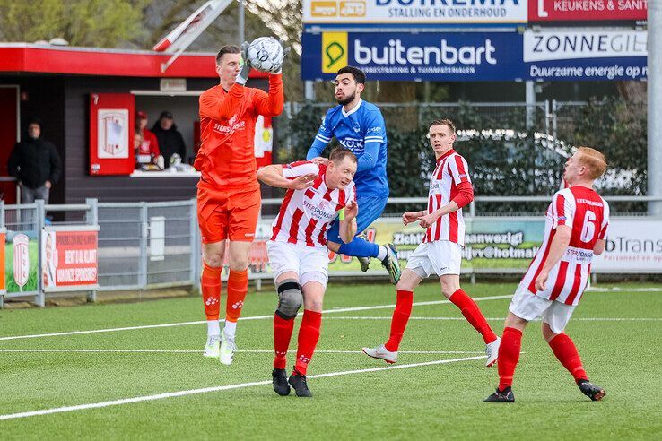 In beeld: IJVV verliest streekderby in eigen huis - Foto: Henri Zuidberg