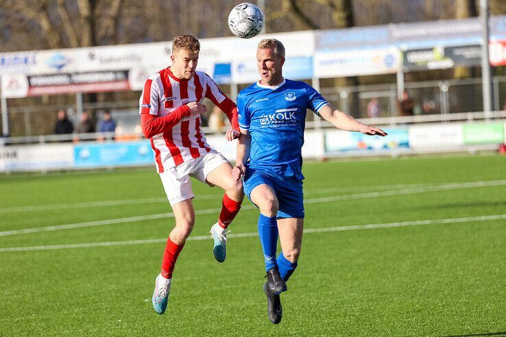 In beeld: IJVV verliest streekderby in eigen huis - Foto: Henri Zuidberg