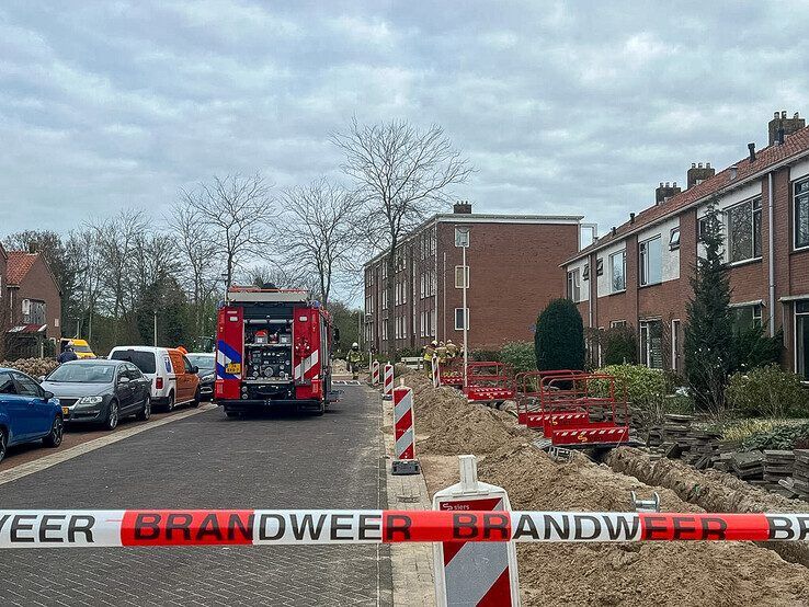 Gaslek bij graafwerkzaamheden in Kievitstraat - Foto: Martijn Schaap