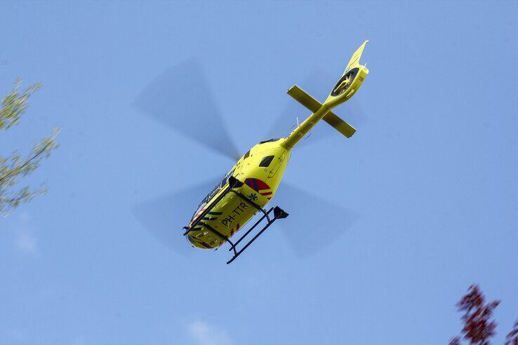 In beeld: Traumahelikopter landt in Stadspark - Foto: Pascal Winter