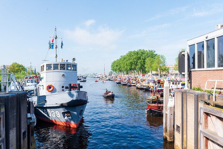 In beeld: 60.000 bezoekers verwacht op Nationale Sleepbootdagen in Zwartsluis - Foto: Peter Denekamp