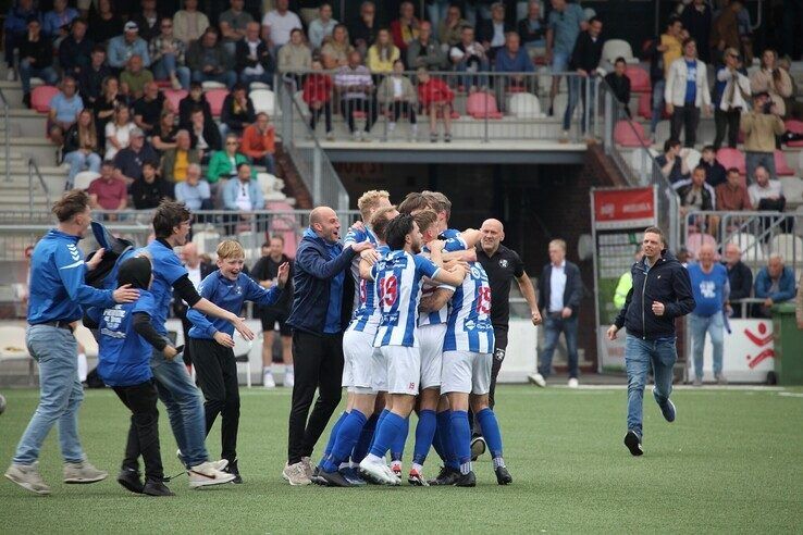 In beeld: KHC trapt zich naar hoogste amateurniveau in Kampen en ’top 3′ in IJsseldelta - Foto: Henk Jan de Gans