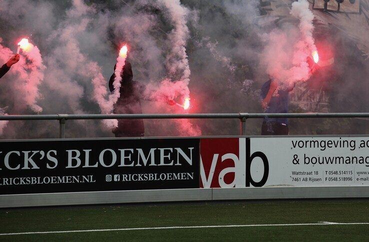 In beeld: KHC trapt zich naar hoogste amateurniveau in Kampen en ’top 3′ in IJsseldelta - Foto: Henk Jan de Gans