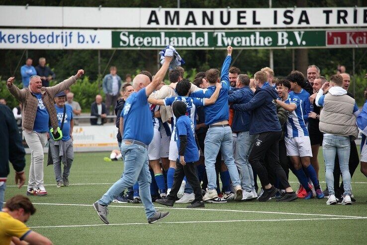 In beeld: KHC trapt zich naar hoogste amateurniveau in Kampen en ’top 3′ in IJsseldelta - Foto: Henk Jan de Gans