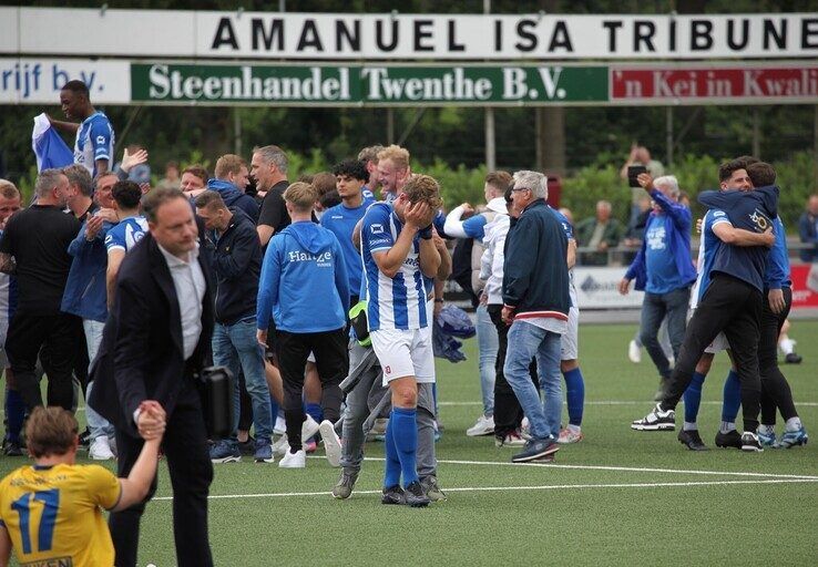 In beeld: KHC trapt zich naar hoogste amateurniveau in Kampen en ’top 3′ in IJsseldelta - Foto: Henk Jan de Gans