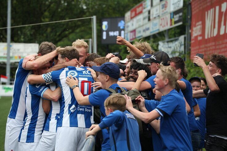 In beeld: KHC trapt zich naar hoogste amateurniveau in Kampen en ’top 3′ in IJsseldelta - Foto: Henk Jan de Gans