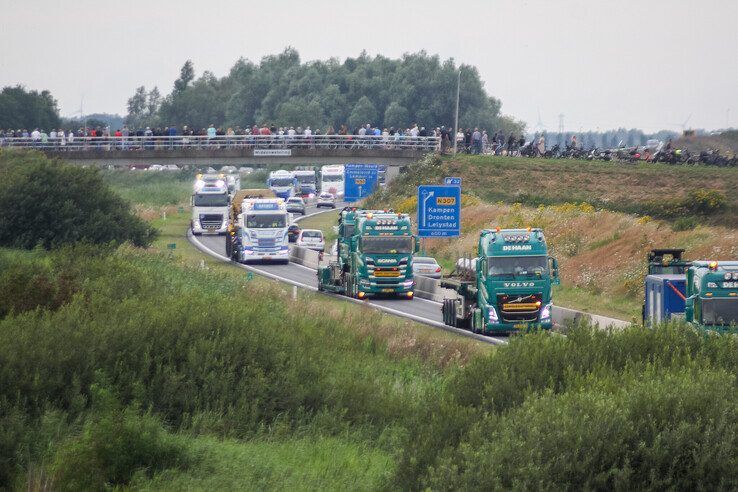 In Beeld: Kampen loopt uit voor Broshuis Truckstar Festival konvooi - Foto: Pascal Winter