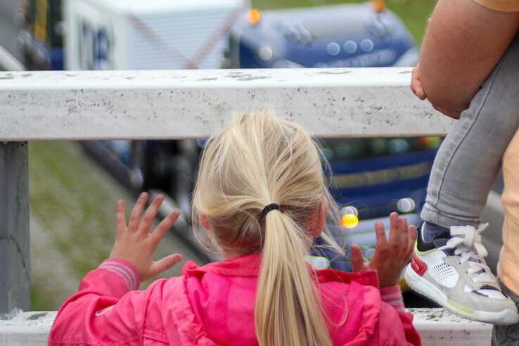 In Beeld: Kampen loopt uit voor Broshuis Truckstar Festival konvooi - Foto: Pascal Winter