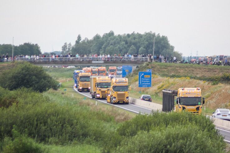 In Beeld: Kampen loopt uit voor Broshuis Truckstar Festival konvooi - Foto: Pascal Winter