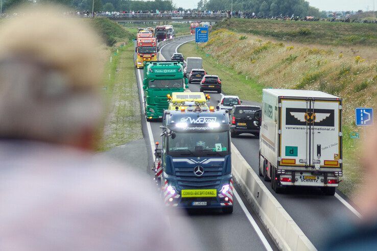 In Beeld: Kampen loopt uit voor Broshuis Truckstar Festival konvooi - Foto: Pascal Winter