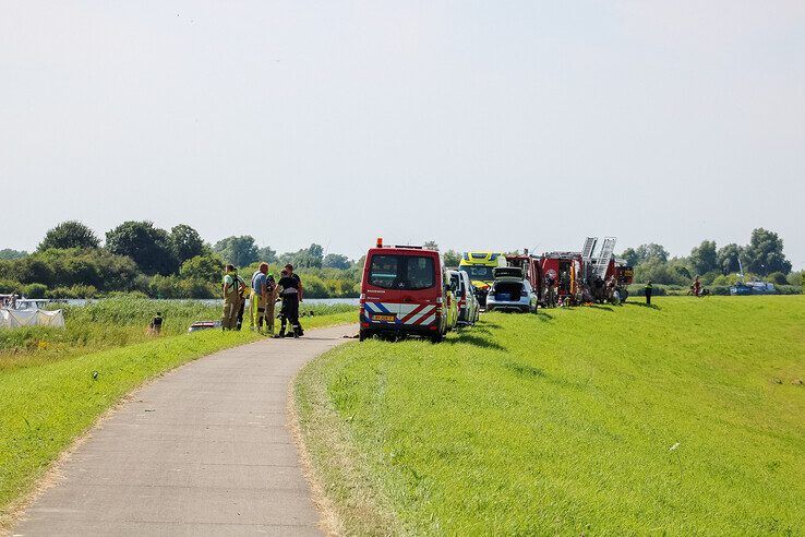 Man (52) verdronken bij Kampen: ‘IJssel onvoorspelbaar en niet te onderschatten’ - Foto: Hardo Junte