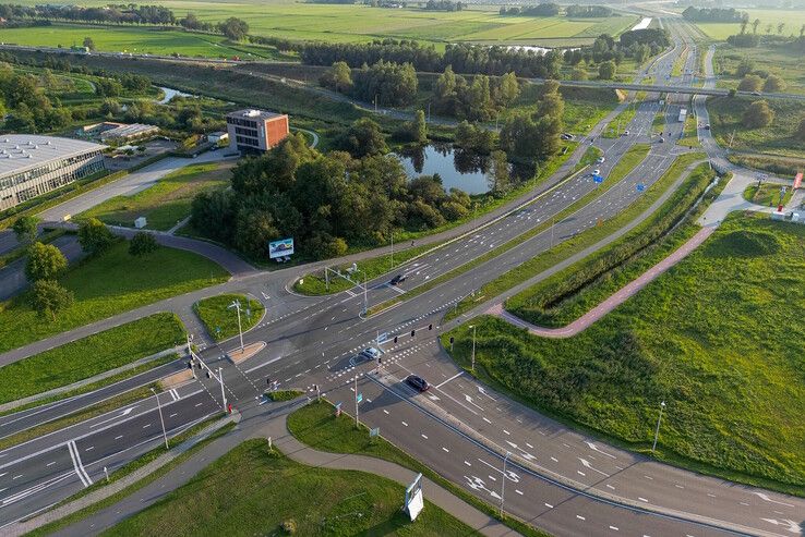 De N50 en de Flevoweg in Kampen. - Foto: Herman van Asselt