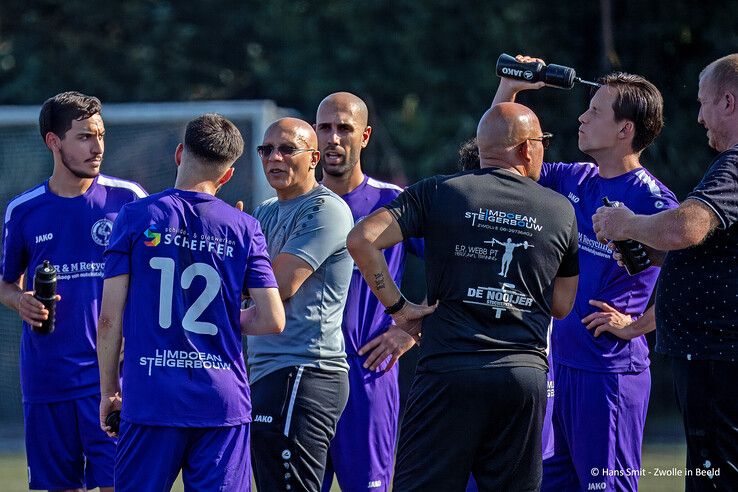 IJVV begint nieuwe seizoen met flinke overwinning - Foto: Hans Smit