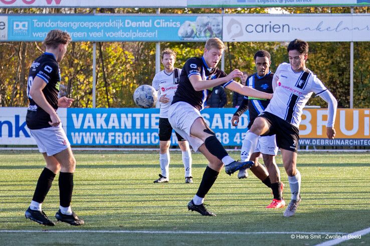 In beeld: Hekkensluiter KHC te sterk voor Berkum - Foto: Hans Smit