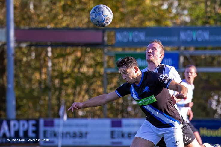 In beeld: Hekkensluiter KHC te sterk voor Berkum - Foto: Hans Smit